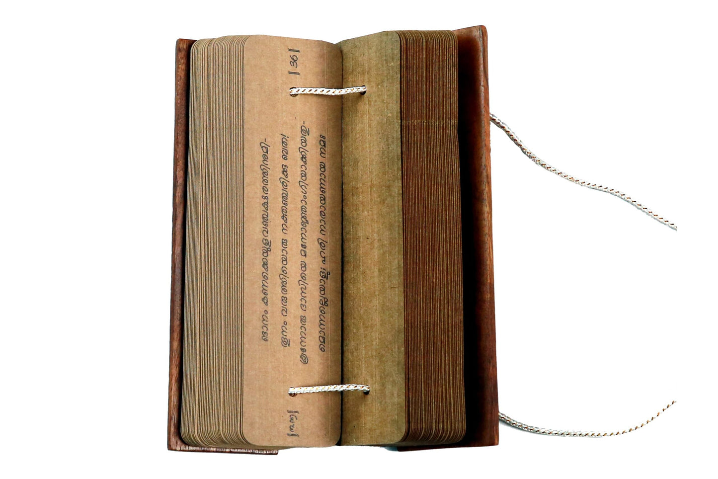 HARINAMAKEERTANAM (Malayalam) in ancient palm leaf manuscript format. Best for Daily Chanting. Collectors Choice.